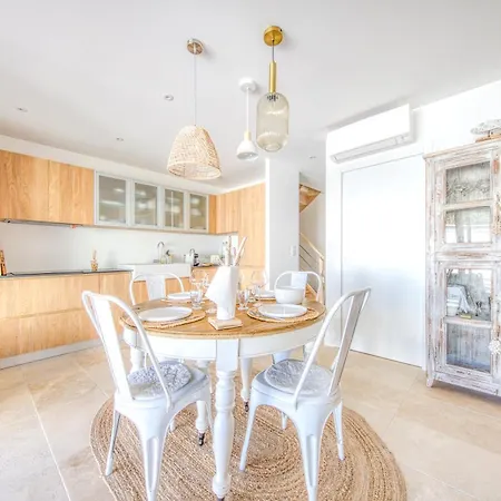 Maison De La Hourtin