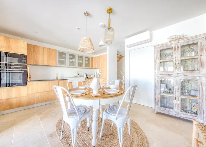 Maison De La Hourtin