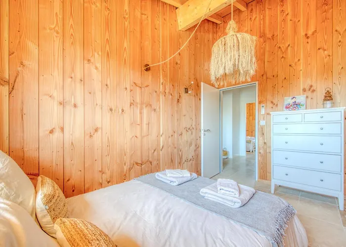 Maison De La Hourtin